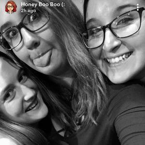 Meet your Posher, Kiana